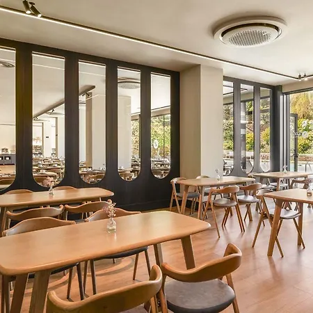 Hesperia Santiago Peregrino 4*