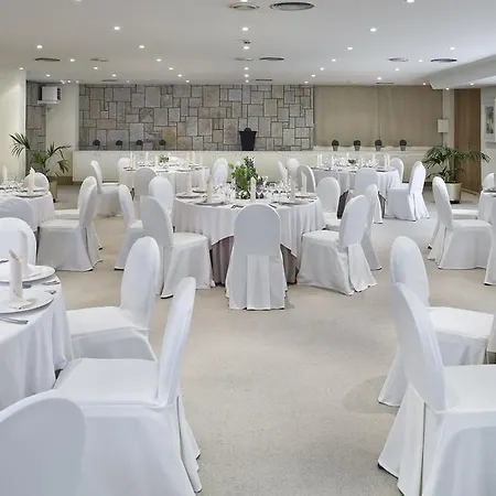 Hotel Hesperia Santiago Peregrino 4*
